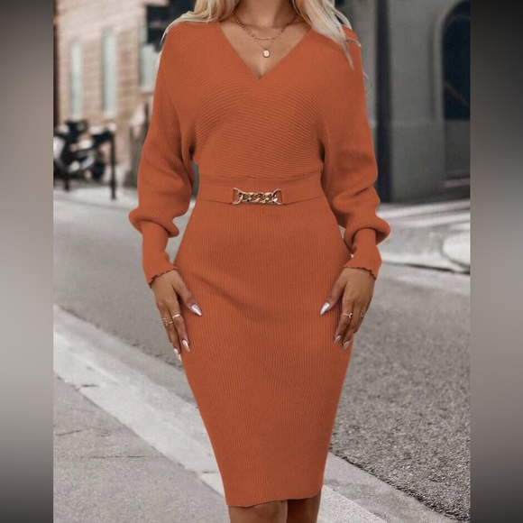 Luxe batwing sleeve sweater dress - Picture 5 of 6